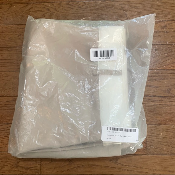 Boohoo Womens Contrast Waist Tailored Short | US 10, UK 14 | Beige NEW - Picture 14 of 14